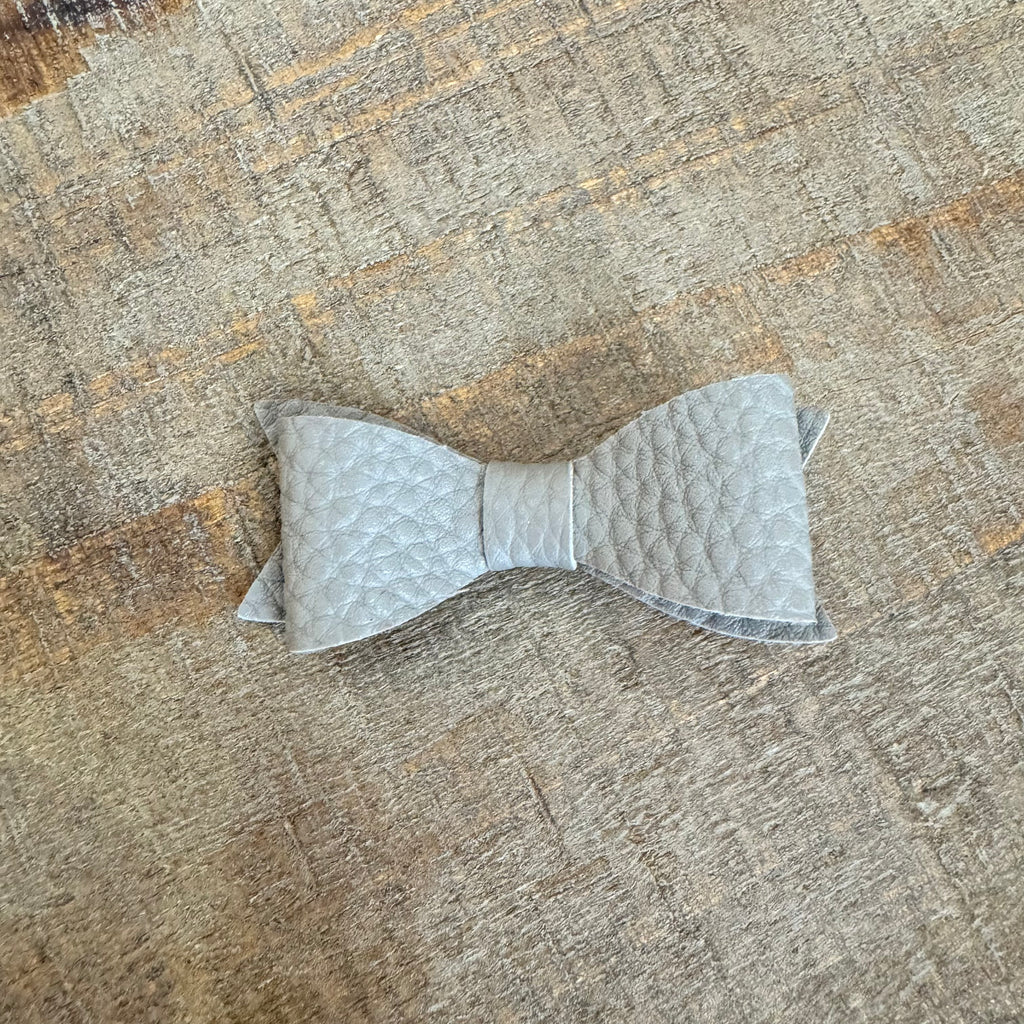 Pleather Bow Clip