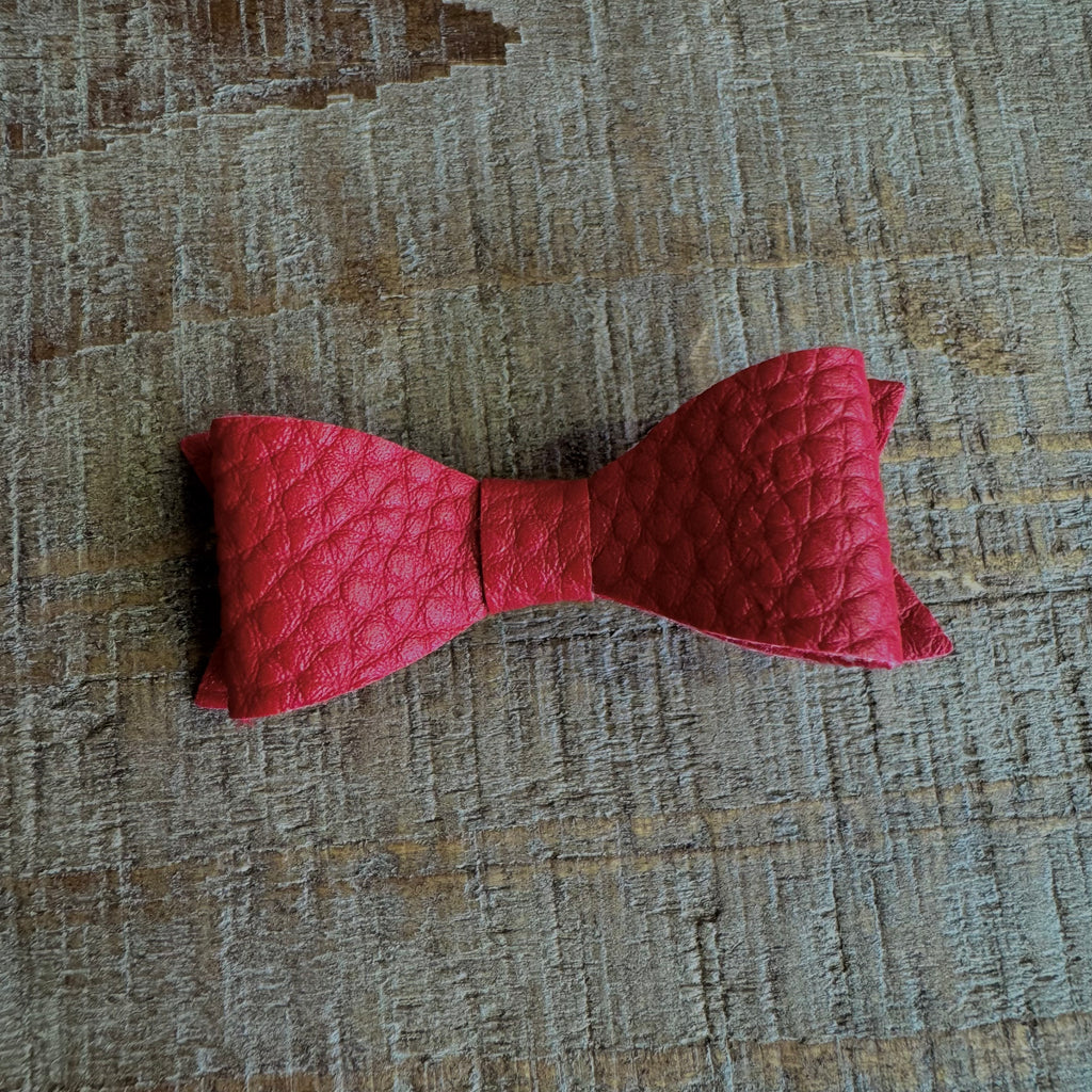 Pleather Bow Clip