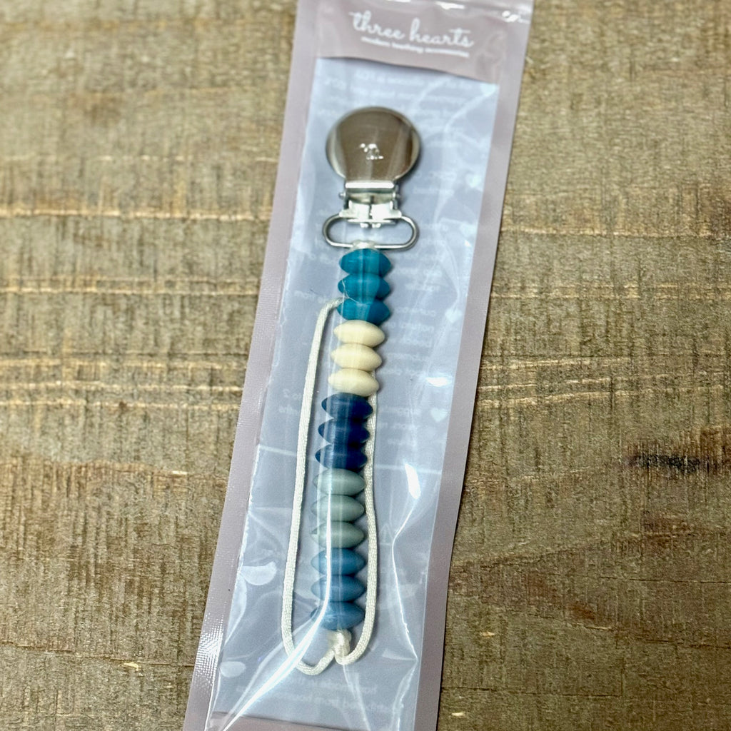 Ezra Pacifier Clip